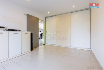 Prodej rodinného domu 4+kk, 570 m², Skršín - 14