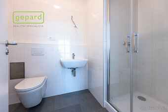 Prodej bytu 4+kk, 95m2 s terasou 58m2, parkovací stání v pro - 14