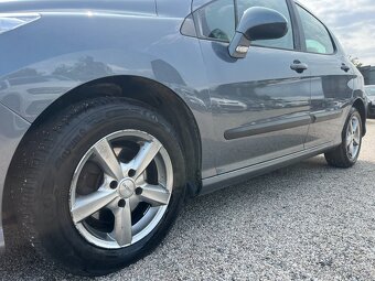 Peugeot 308 1.6HDi 66kw, nová STK, tažné zařízení - 14