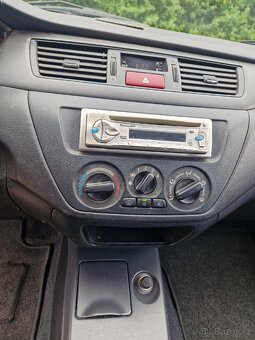 Mitsubishi Lancer - 14