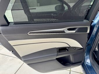 FORD MONDEO 2.0 Hybrid ecvT Auto Vignale PANORAMA 1 MAJITEL - 14