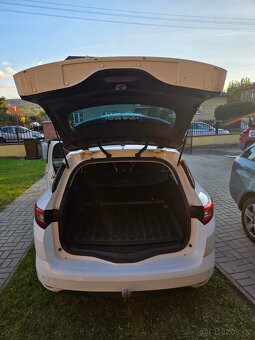 Renault Megane IV Grandtour Limited 1,5 Blue dCi - 14