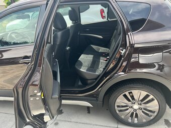 SUZUKI SX4 S-Cross 1,6i 88KW 1 MAJITEL KŮŽE PANORAMA VYHŘ.SE - 14