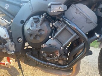 Yamaha FZ1n Laguna Seca - 14