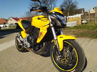 Honda CB 600 F Hornet – 2012 (poslední model) – TOP STAV - 14