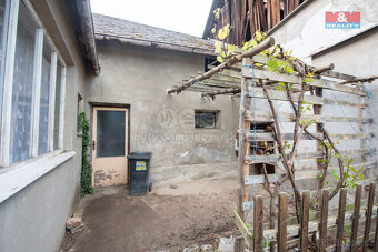 Prodej rodinného domu, Šestajovice - 14