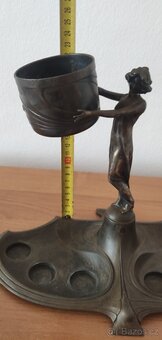 Figurální stojan na likér. - 14