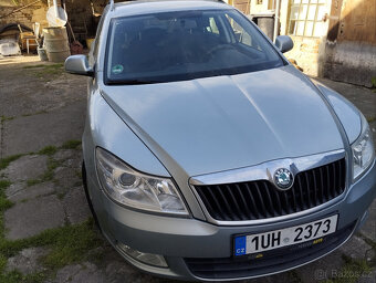 Prodám Octavia 2 1.2 77Kw TSI benzín - 14