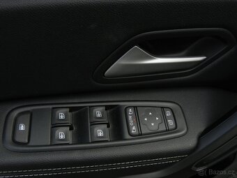 Dacia Duster Journey TCe 90 4x2,   ZÁRUKA , VYNIKAJÍCÍ  STAV - 14