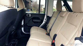 JEEP WRANGLER UNLIMITED 2.2 CRDi / 147 kW SPORT - 14