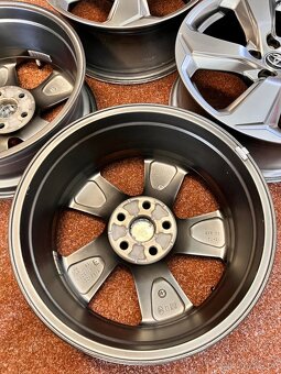 5x114,3 R18 Originál Toyota RAV4 5.Gen - TOP STAV - 14
