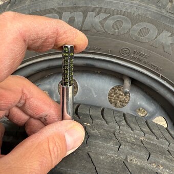 Letní sada Škoda - 5x100 - 185/60/15 vzorek 7mm - 14