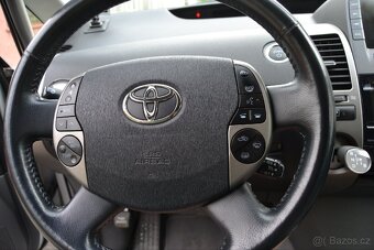 TOYOTA PRIUS 1.5 VVT-i 57kw Hybrid automat rok 2007 - 14