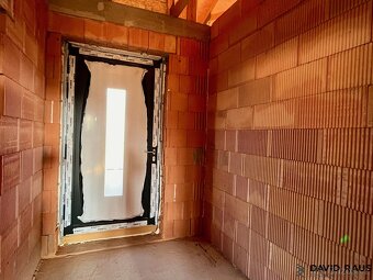 Prodej stavby rodinného domu 5+kk ( 227 m2) s garáží, Viničn - 14