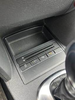 Volkswagen Touran - 14