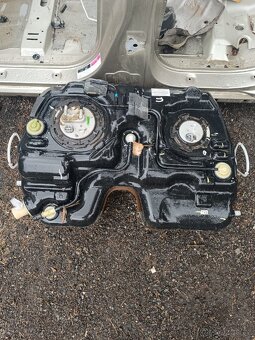 Chevrolet captiva 2.4 rok.v 2006 - 14