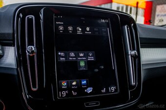 Volvo XC40 D4 Momentum AWD A/T - 14