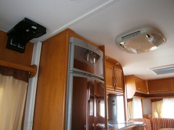 Obytný přívěs Caravelair Eden 540 - 14