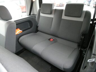 Volkswagen Caddy 1.6TDi 75kW, 7.míst, serviska - 14