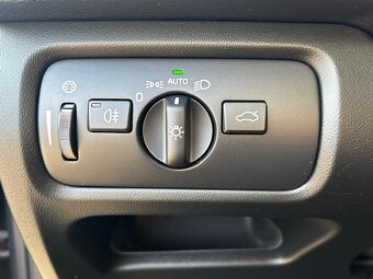 Volvo V40 D2 2.0, 2017, full LED, navi,ZÁRUKA - 14