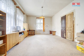 Prodej rodinného domu s pozemky 2418 m², Kunějovice - 14