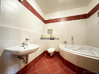 Prodej moderního bytu 3+kk, 59,7 m², s garáží a sklepem, Pra - 14