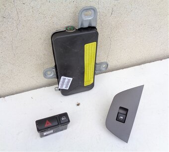 BMW Z4 E85 a E86 3.0i různé originál náhradní díly - 14