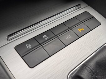 Škoda Octavia 2.0 TDI DSG Drive LED WEBASTO - 14