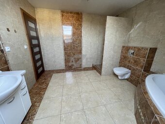 Prodej, rodinný dům 206 m2, pozemek 560 m2, Šenov, ul. Petřv - 14