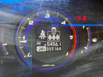 HONDA CIVIC 8G 2,2 DIESEL - 14