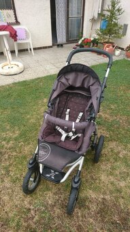 Zachovalý kočárek - 14