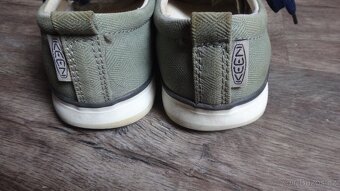 Dvoje tenisky Keen v.40 - 14