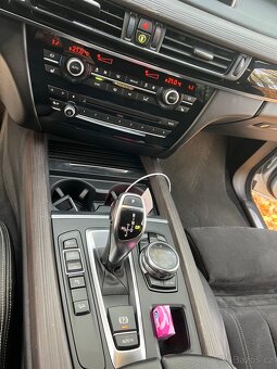 BMW X5 F15 40d 230kW WEBASTO a adap. temp. M-pak. - 14