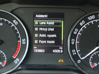 Škoda Superb 2.0TDi 110kW DSG Style - 14