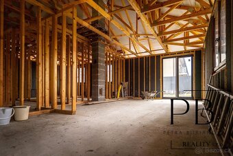 Prodej hrubé stavby dřevostavby domu 3KK, pozemek 407 m2 – d - 14
