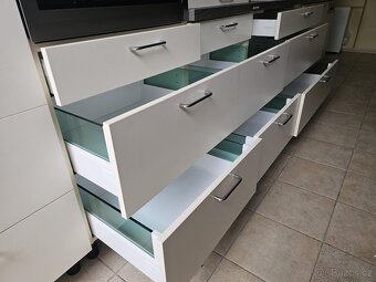 Kompletní kuchyně DanKuchen vč. spotřebičů - 14