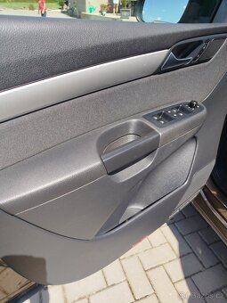 Vokswagen Sharan 2.0TDI 103KW  7místné  ROK 2013 - 14