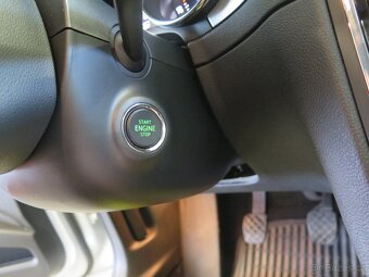 Škoda Superb 2.0TDI 103kW,klima,výhřev,parkasist - 14