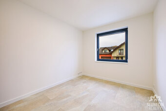 Pronájem bytu 3+kk,76,8m², v novostavbě s balkonem a parkova - 14