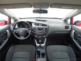 Kia Ceed 1.6GDi,99kW,1majČR,S.kniha,64tkm,ESP,klima - 14