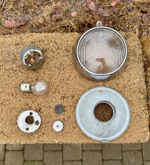 Jawa 50 pařez pionýr libeňák - přední světlo - 14