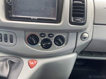 Opel Vivaro Life Westfalia - WEBASTO -- SPANÍ - stoleček - 14
