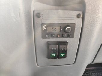 Ford Transit s obytnou vestavbou 9 míst - 14