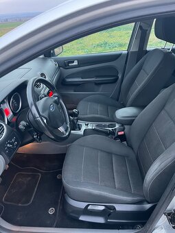 Ford Focus-Titanium 1.6i 74kw rok 2010, najeto 120tis - 14