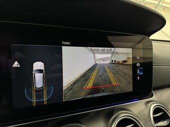 Mercedes-Benz Třídy E, 300de 9-G DPH PLUG-IN 4X4 - 14