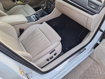 Škoda Superb 2,0 tdi LaK - 14