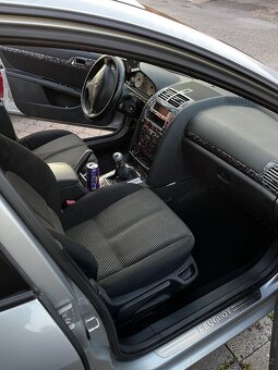 Peugeot 407 SW - 14