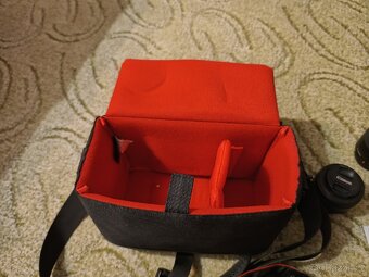 Digitální zrcadlovka Canon EOS 2000D +příslušenství - 14