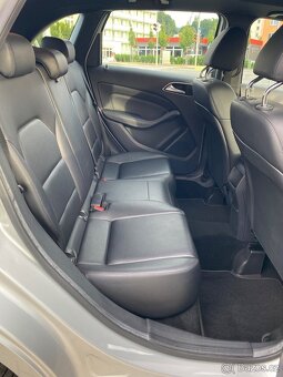MERCEDES B180 90kw--AVANTGARDE--KŮŽE--LED--113.000km-- - 14