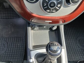 Hyundai Santa Fe, 2.2 CRDi, 4x4 , tažné - 14